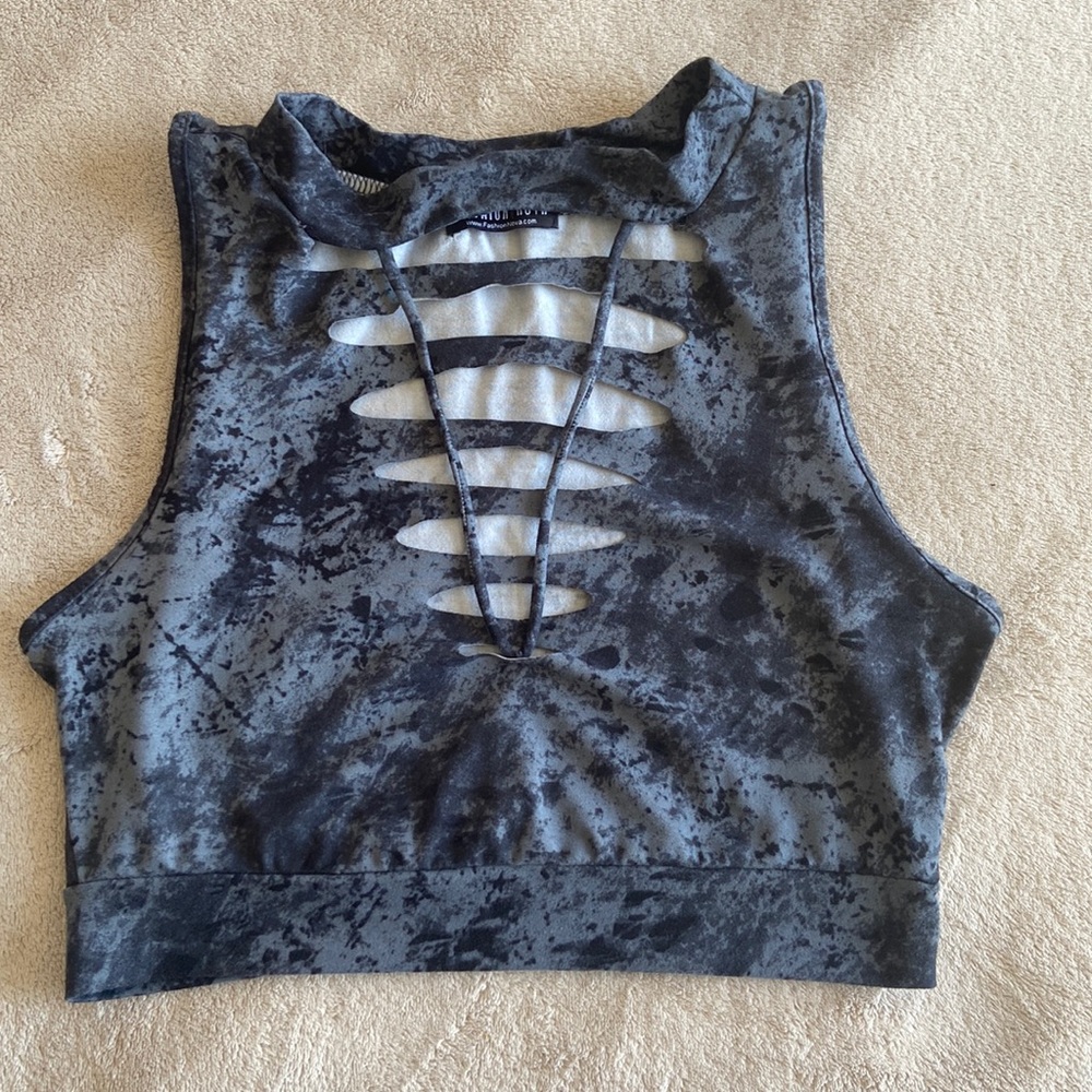 Fashion Nova Gray Crop Top